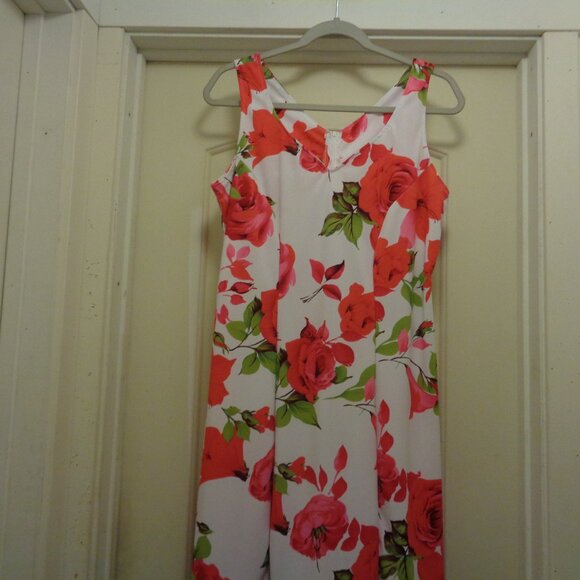 HOT ISLAND GIRL FLOWERS KNIT LISA MARU  DRESS - Picture 2 of 2